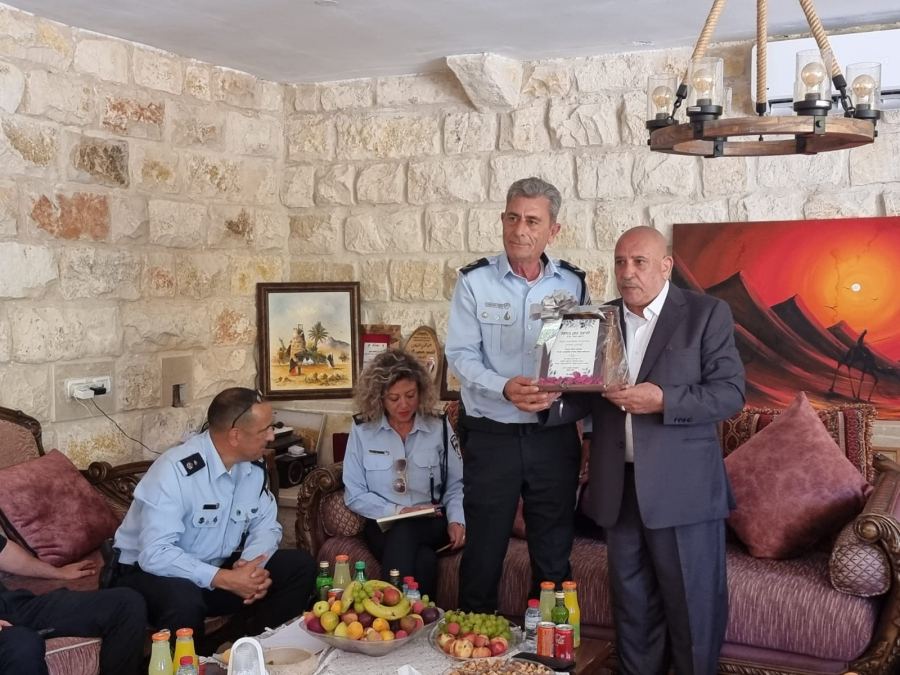 اللّواء ناتان بوزنا في جولة بقرية طوبا الزّنغريّة